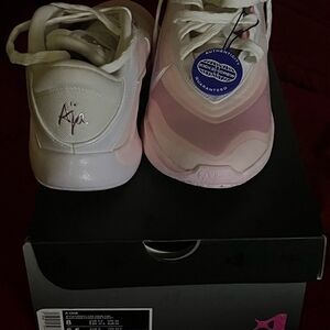 Nike Women's White and Pink Sneakers